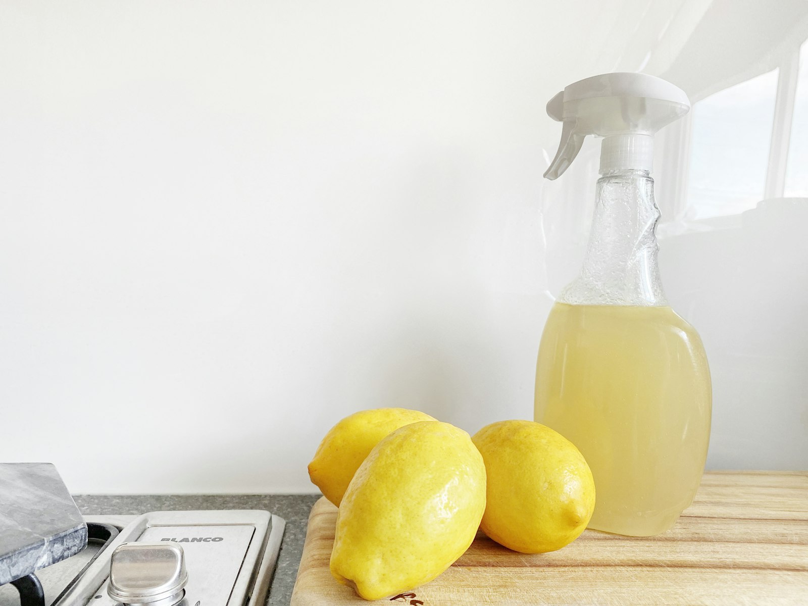Why Eco-Friendly Cleaning Products Matter at Home and at Work